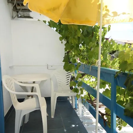 Studio 6852b Sućuraj